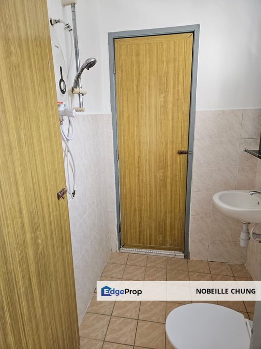 [ Kitchen Fully Extended ] 2 Sty House , Pinggiran Putra , Seri Kembangan, Selangor, Seri Kembangan