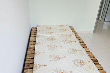 Taman Pinggiran Putra