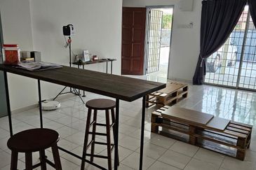 Taman Pinggiran Putra