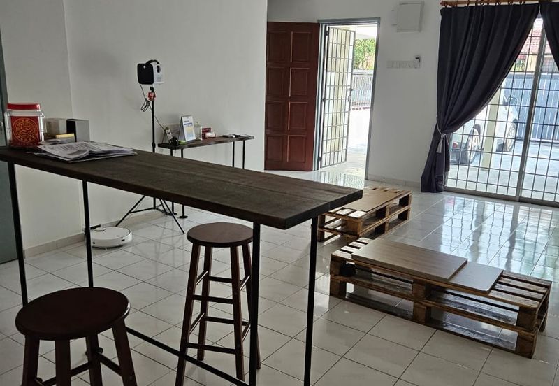 Taman Pinggiran Putra