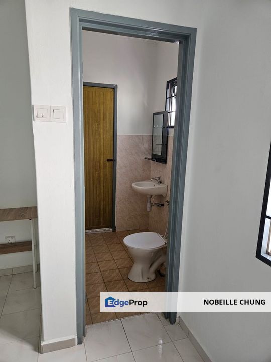[ Kitchen Fully Extended ] 2 Sty House , Pinggiran Putra , Seri Kembangan, Selangor, Seri Kembangan