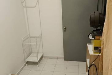 Taman Pinggiran Putra