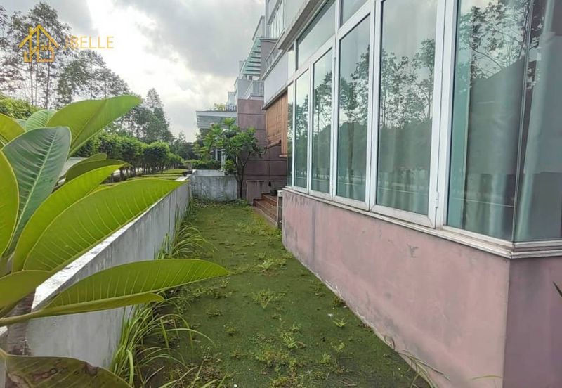 The Mews @ The Glades