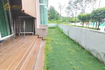 The Mews @ The Glades