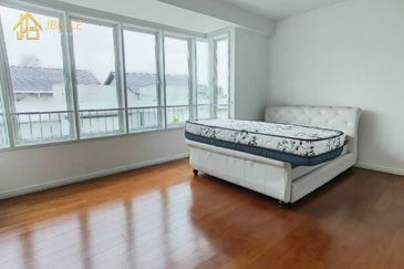 The Mews @ The Glades