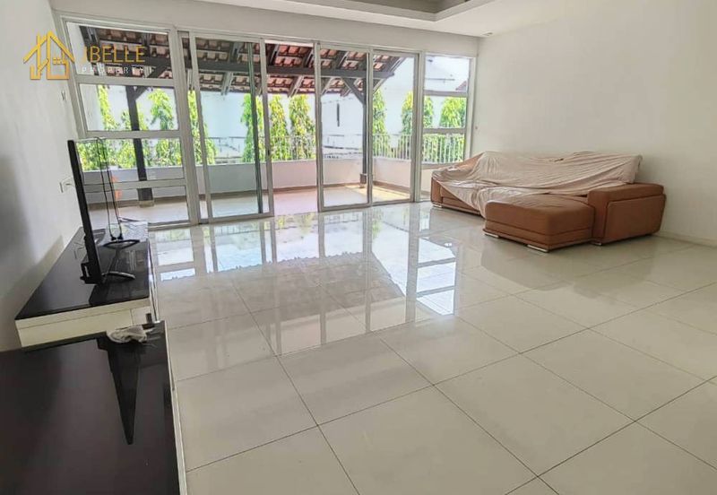 The Mews @ The Glades