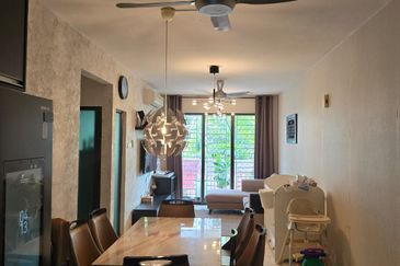 Indah Alam Condominium