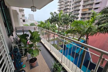 Indah Alam Condominium