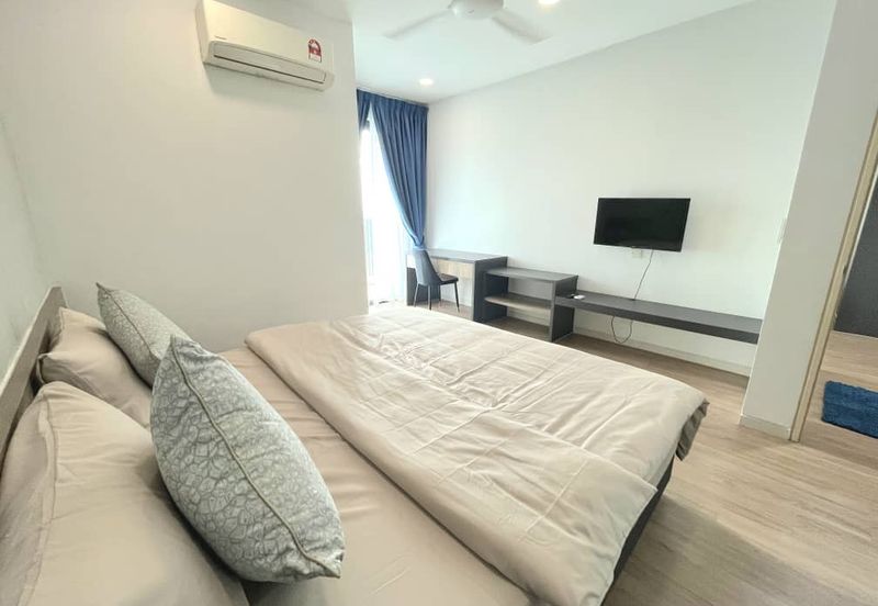 Tropical Villa Luxury Service Suites