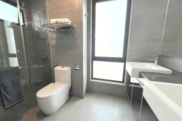 Tropical Villa Luxury Service Suites