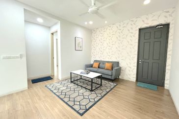 Tropical Villa Luxury Service Suites