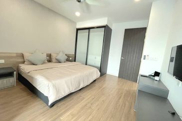 Tropical Villa Luxury Service Suites