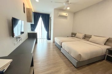 Tropical Villa Luxury Service Suites