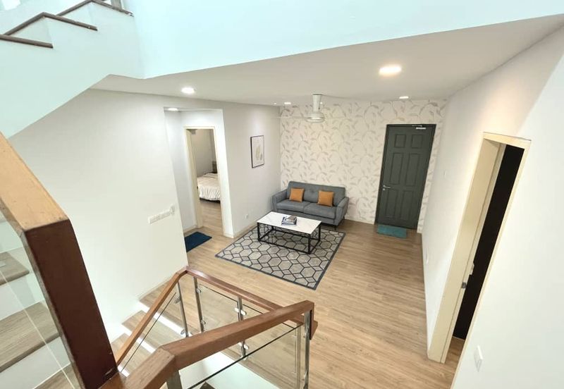 Tropical Villa Luxury Service Suites