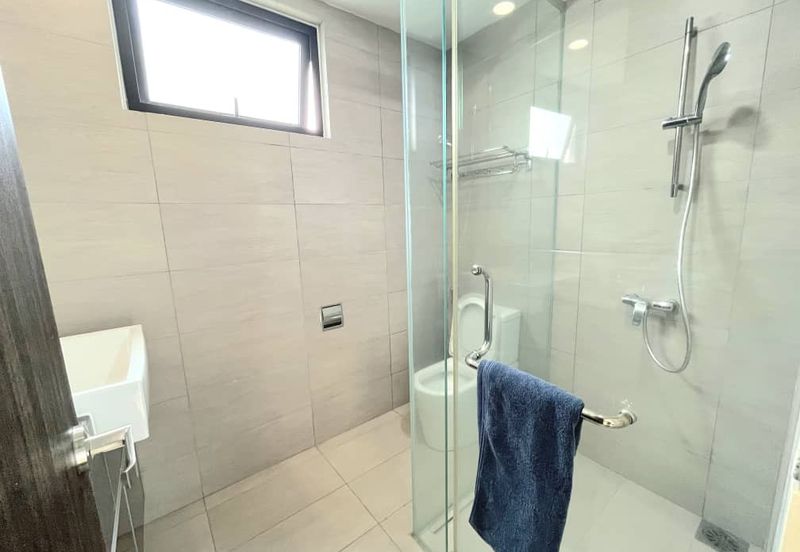 Tropical Villa Luxury Service Suites