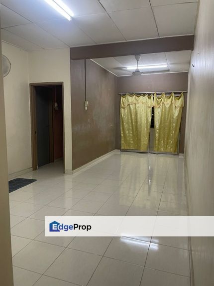 Cheaper Higher floor Sri Ros Apartment Kajang , Selangor, Kajang