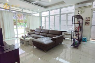 The Mews @ The Glades