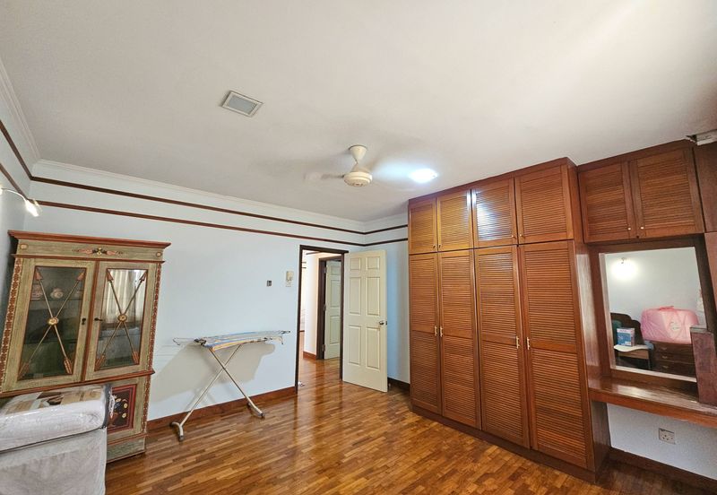 KGSAAS Golf Club, Seksyen 13