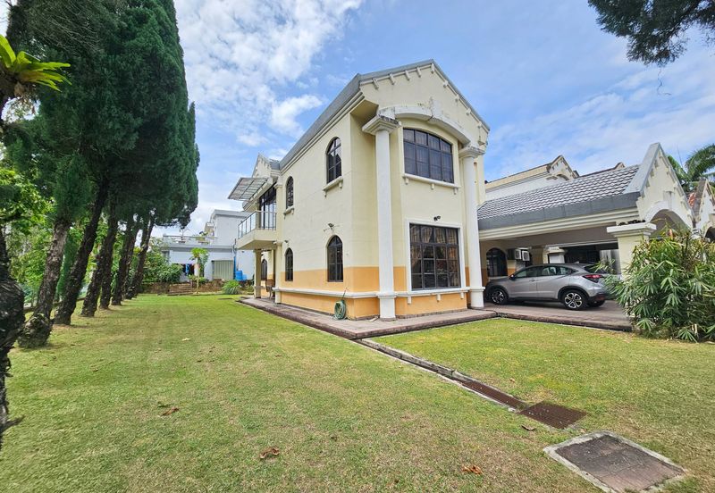 KGSAAS Golf Club, Seksyen 13