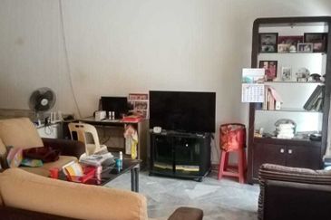 SUNGAI LONG KAJANG   HOUESE BANDAR 