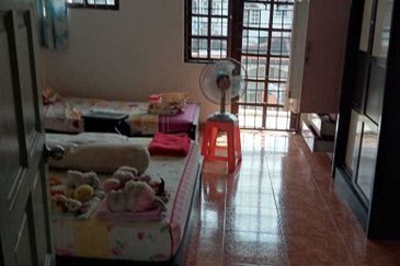 SUNGAI LONG KAJANG   HOUESE BANDAR 