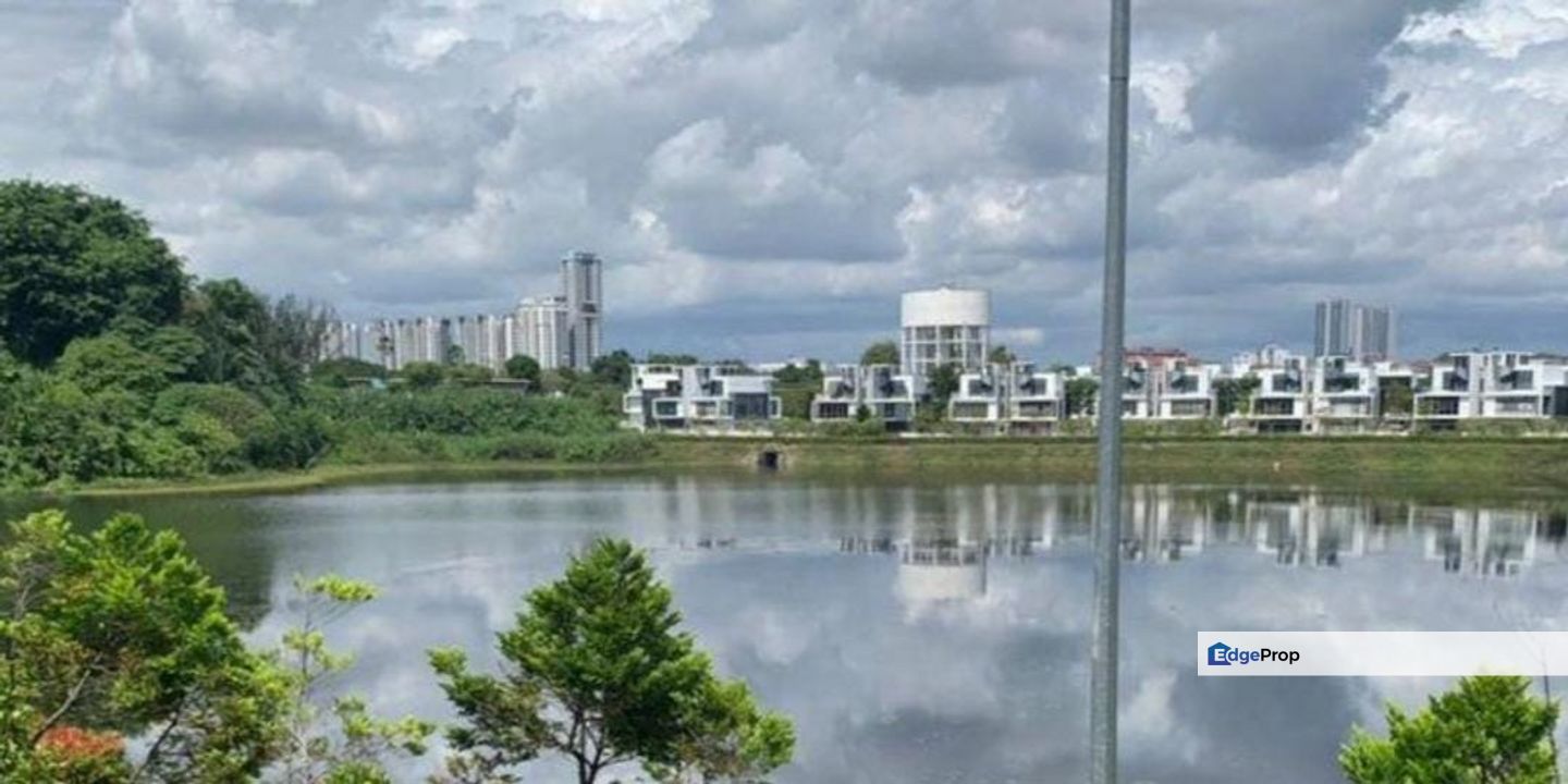 JALAN TASIK LAKE FEILD 3 STOREY TERERRACE @ DALE LAKE FIELD SUNGAI BESI For Sale, Kuala Lumpur, Sungai Besi