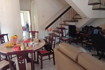 Jalan Bandar Kinrara 4/3E