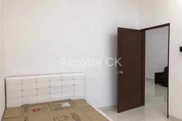 Ascotte Boulevard Condominium