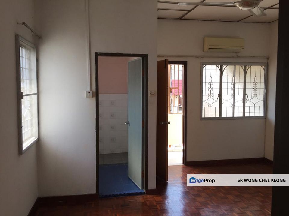 Cheap Kelana Jaya  SS4  Double Move In  , Selangor, Petaling Jaya