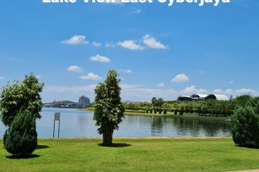 Perdana Lakeview West