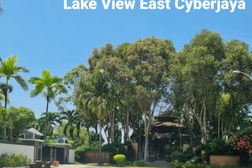 Perdana Lakeview West