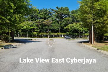 Perdana Lakeview West