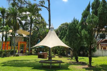 Perdana Lakeview West