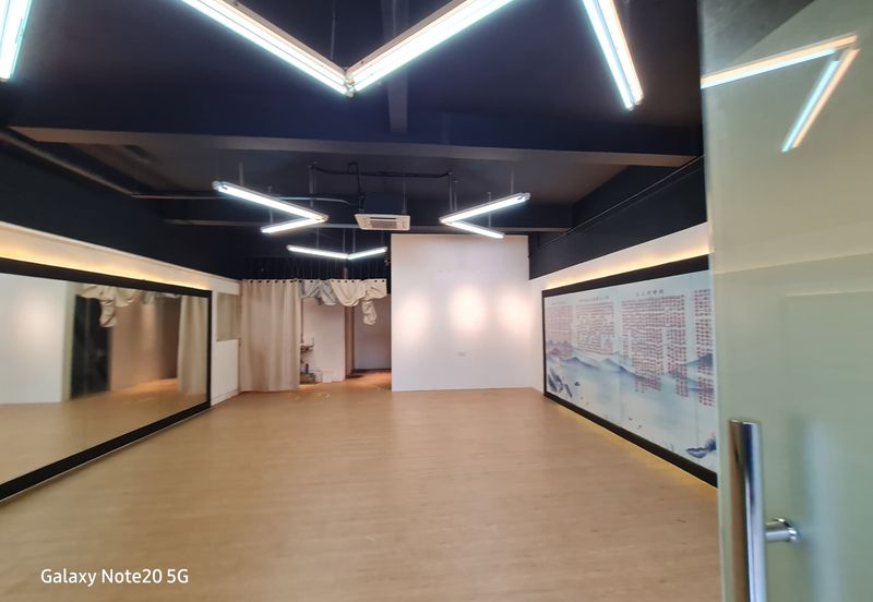 Taman Pinggiran Putra