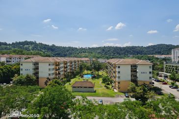 The Cruise Residence