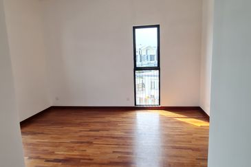 Legasi 2 , Bandar Kinrara