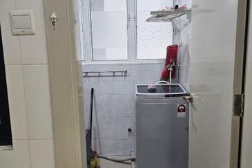 Gembira Residen (Gembira Residence)