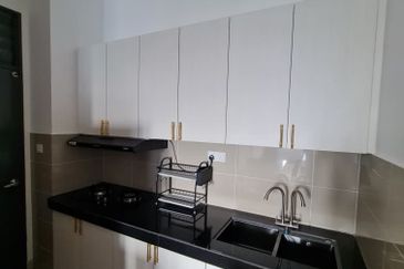 Zentro Residences @ 16 Sierra