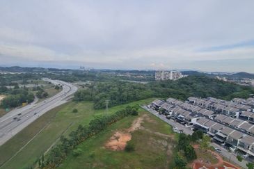 Zentro Residences @ 16 Sierra