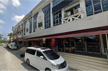 Taman Kinrara Seksyen 1