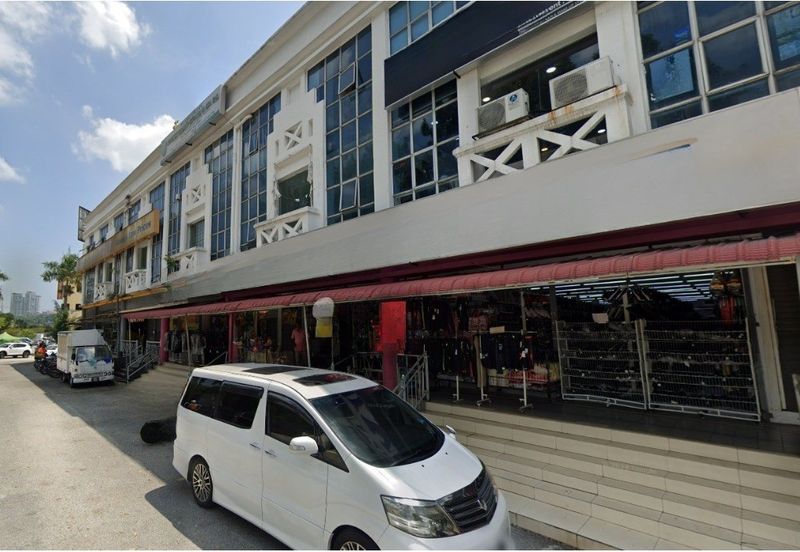 Taman Kinrara Seksyen 1