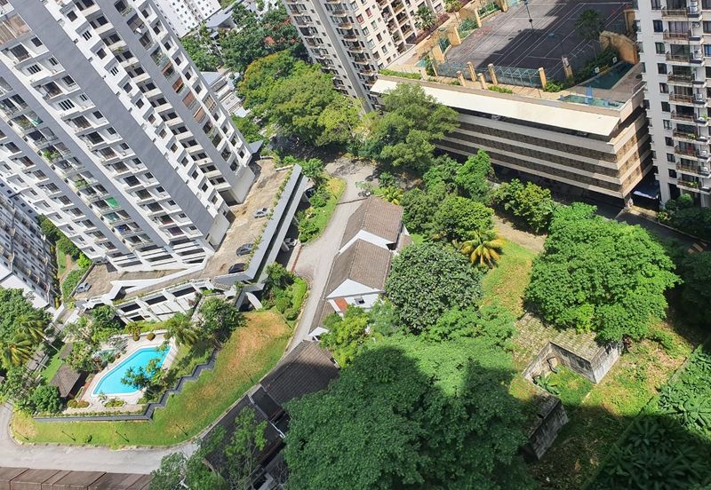 Royal Regent Sri Putramas III