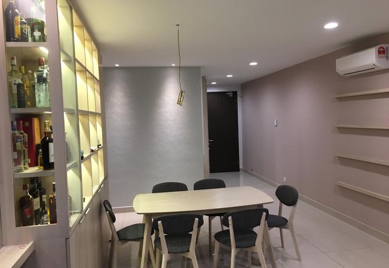 Maisson @ Platinum Apartment