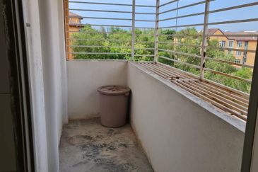 Seroja Apartment (Putra Perdana)