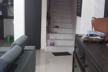 Want To Sell 3 Storey Terrace House Taman Selayang Mulia