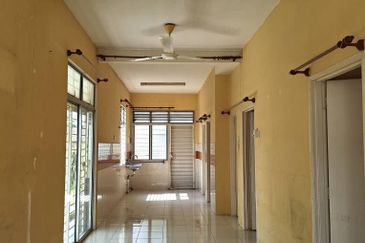 Want to sell Corner Unit Bandar Saujana Putra