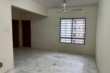 Want to sell apartment alpinia abadi residensi warnasari 3 