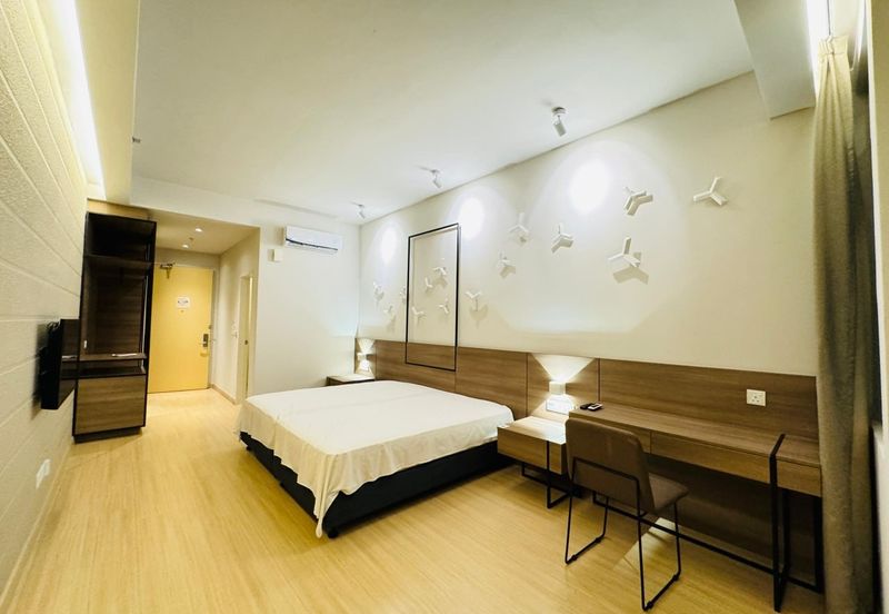 Want to sell nice unit Studio type windmill upon hills 