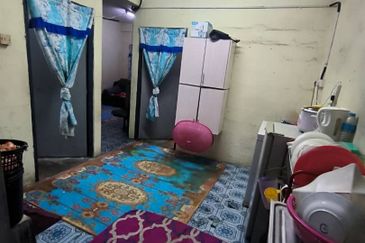 Want to sell flat seksyen 1 bandar teknologi kajang