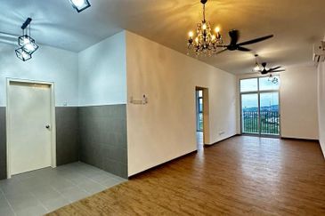 PR1MA Lakefront Homes